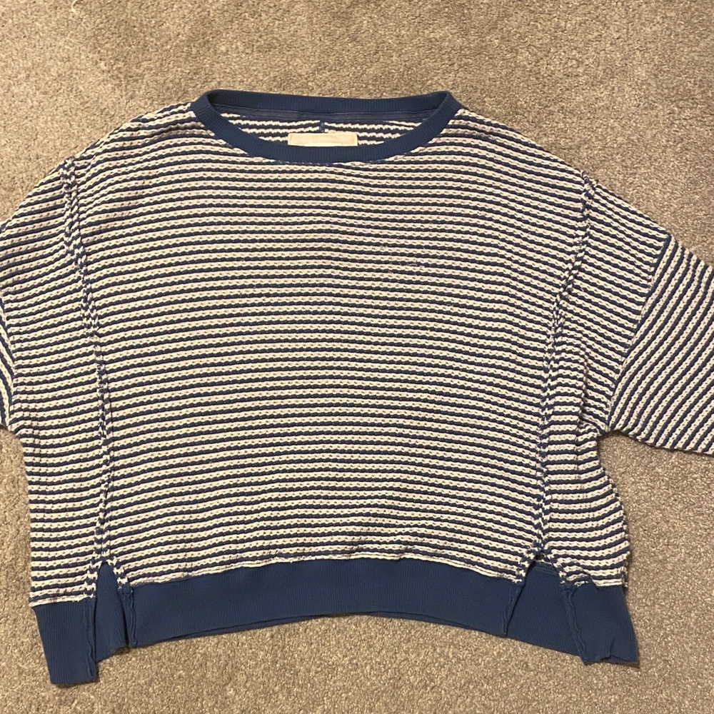 American Eagle Outfitters Navy and White Crewneck Sweater